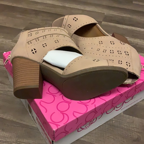 Sugar Viveca Peep Toe Ankle Bootie  SideCut Boot - Picture 10 of 11